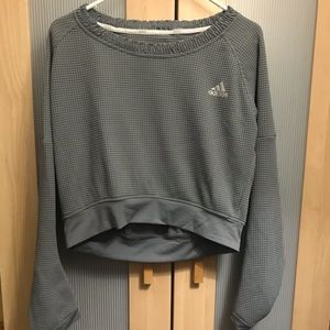 Adidas crop thermal top // SMALL